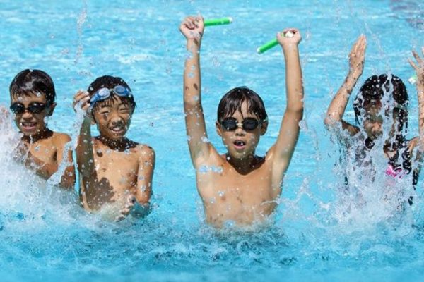 ความสัมพันธ์ระหว่างสโมสรว่ายน้ำเอกชนกับโรงเรียนกีฬาในญี่ปุ่น